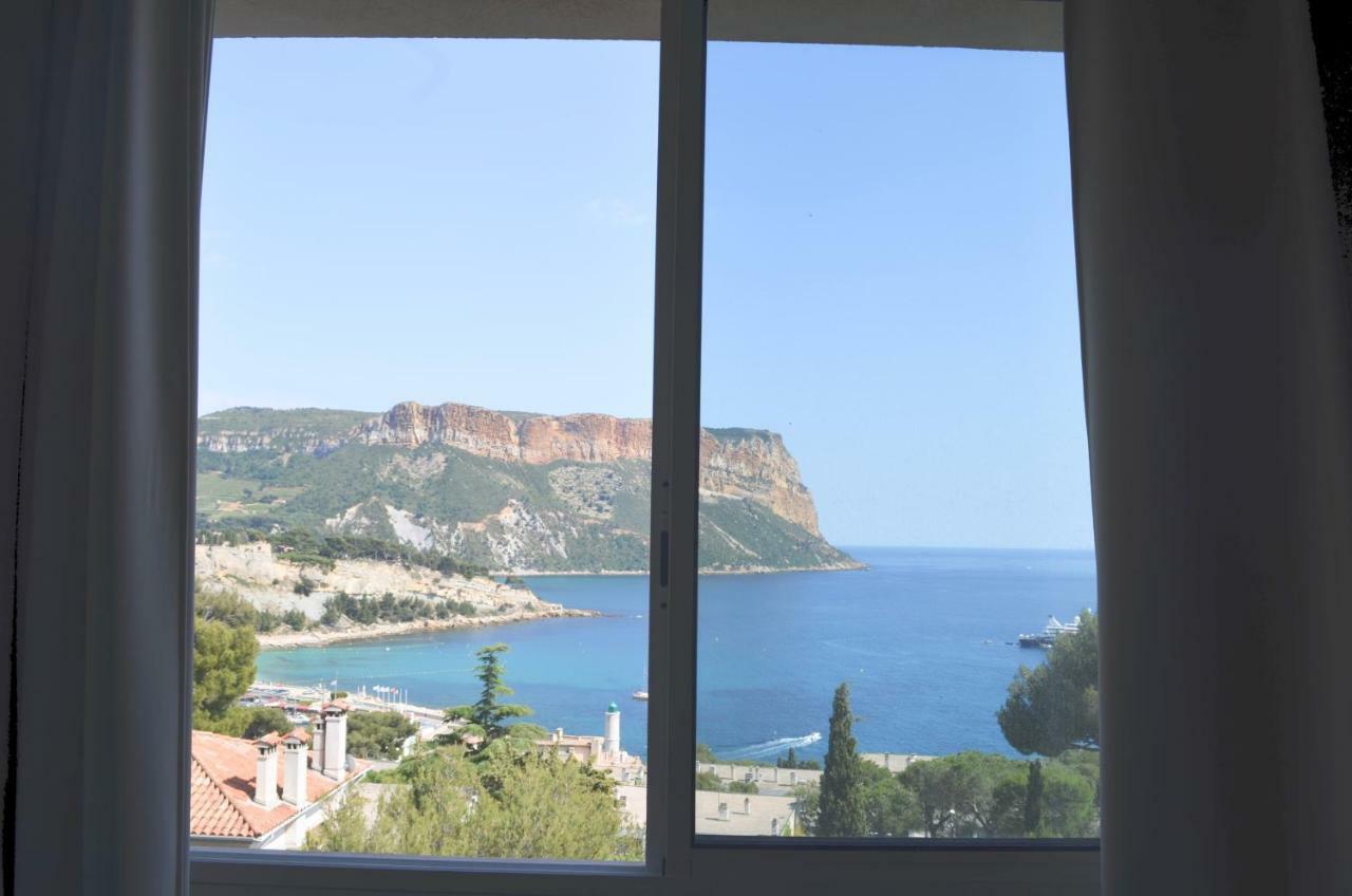 La Douceur De Cassis Apartment Luaran gambar